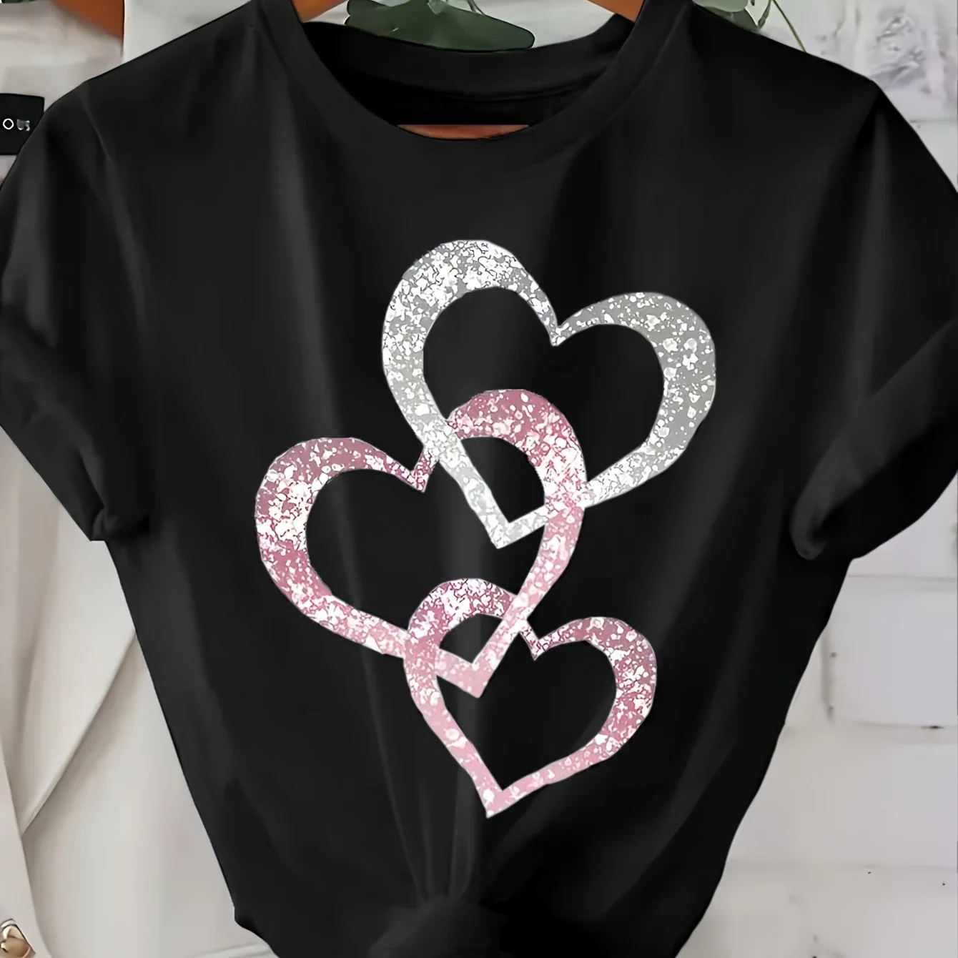 T-shirt femme style décontracté avec motif cœurs scintillants, manches courtes, idéal pour l'été - Image 13