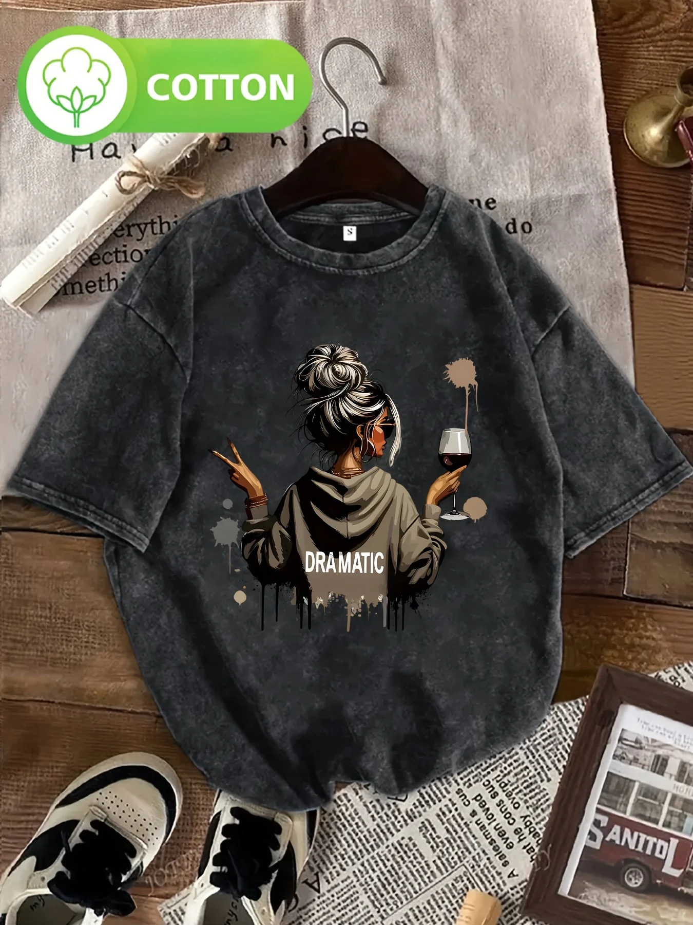 T-shirt Femme Style Décontracté Motif Dramatique avec Illustration Moderne - Image 2