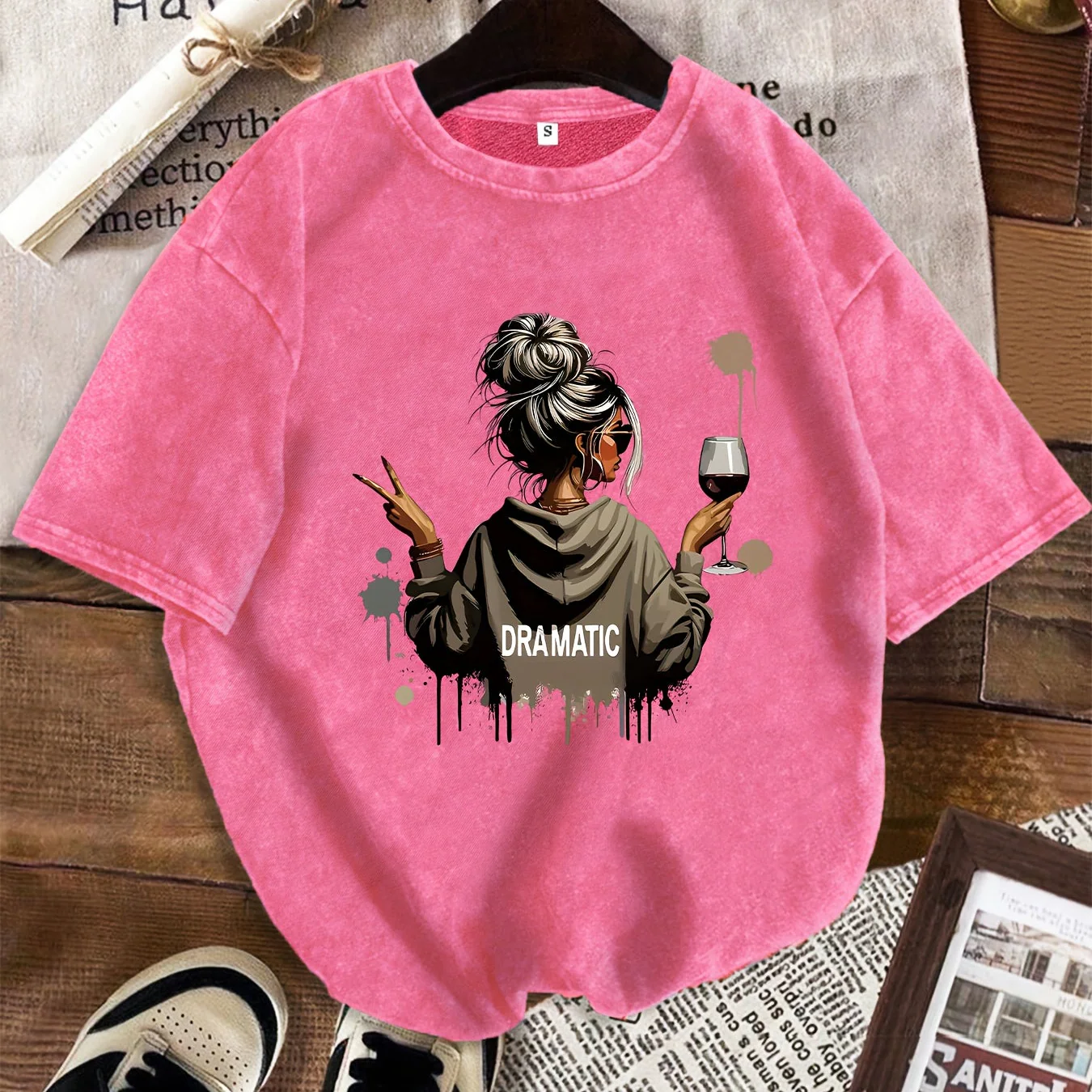 T-shirt Femme Style Décontracté Motif Dramatique avec Illustration Moderne - Image 7