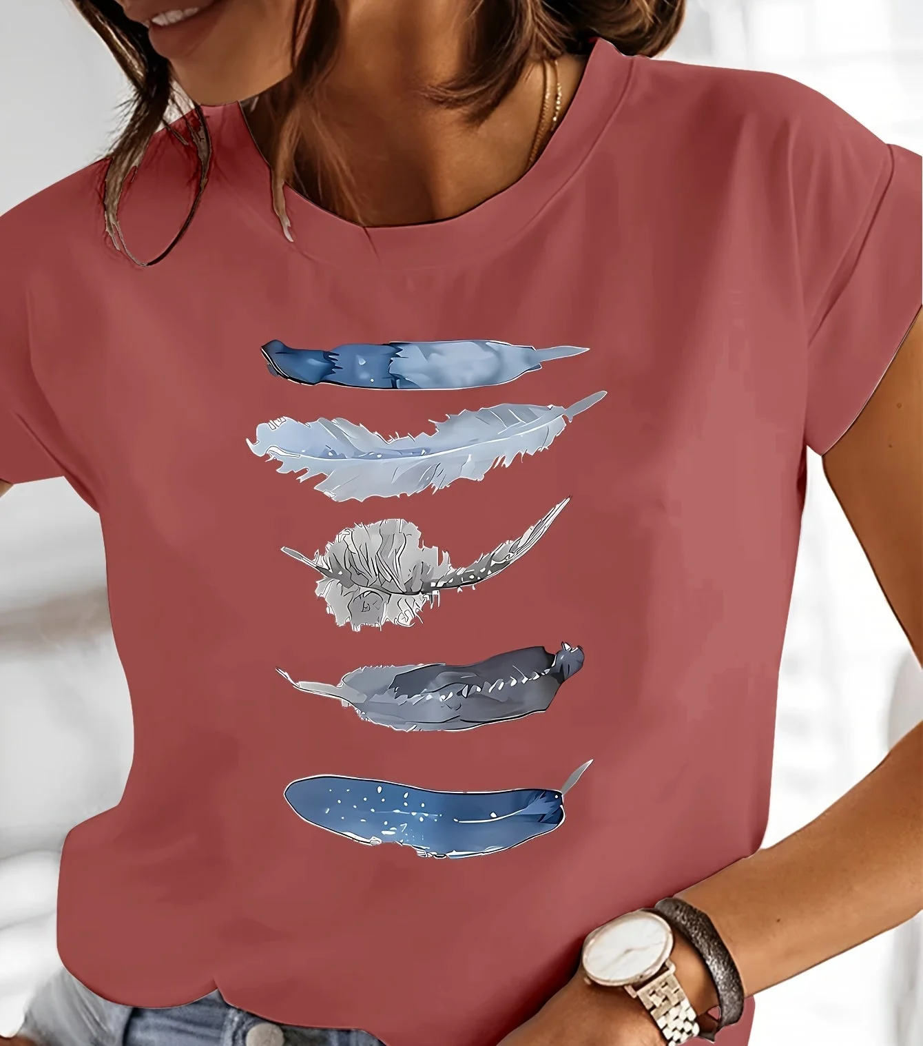 T-shirt Femme Style Décontracté avec Motif Plumes Artisitique – Idéal Pour le Printemps et l'Été - Image 4