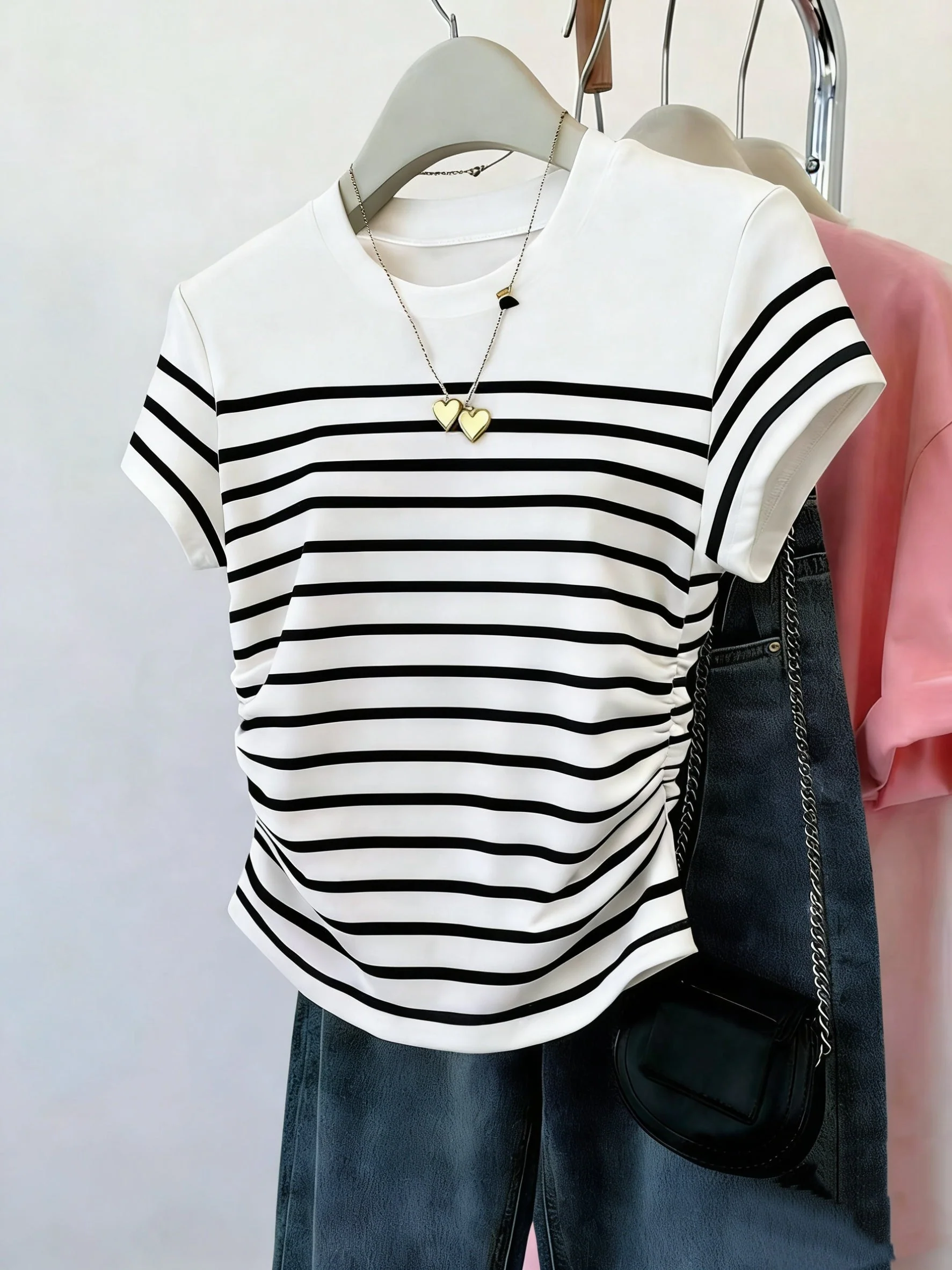 T-shirt pour femme style décontracté à rayures et fronces, manches courtes, col rond, tendance été - Image 8