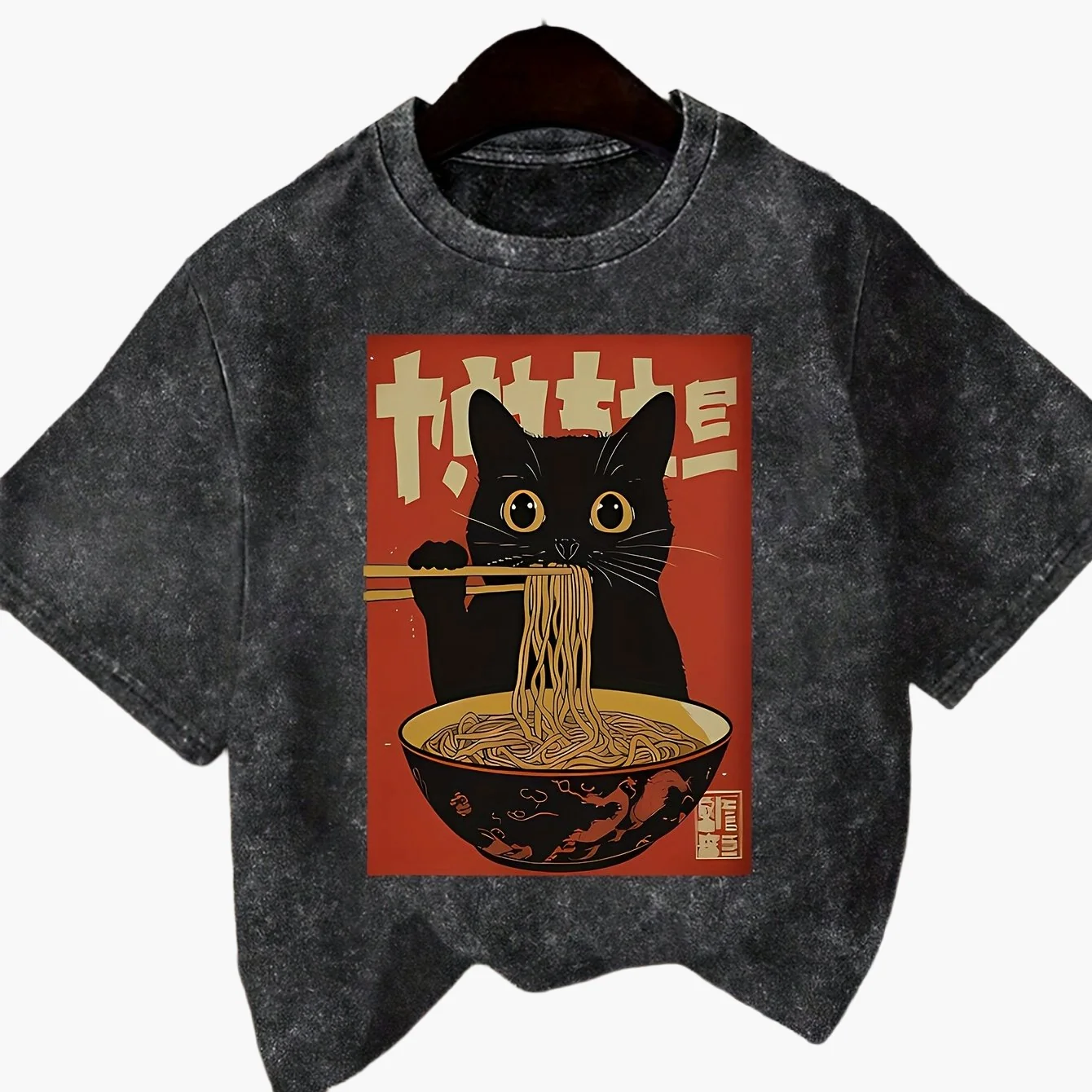 T-shirt Femme Style Vintage avec Chat Mangeant des Nouilles – Graphique Japonais, Décontracté et Original - Image 13