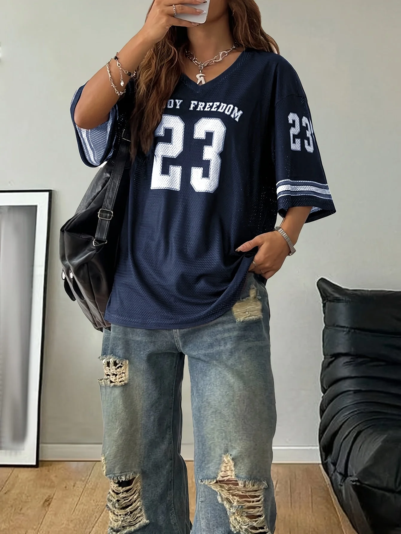 T-shirt oversize style streetwear pour femme, look décontracté, imprimé numéro 23 - Image 3