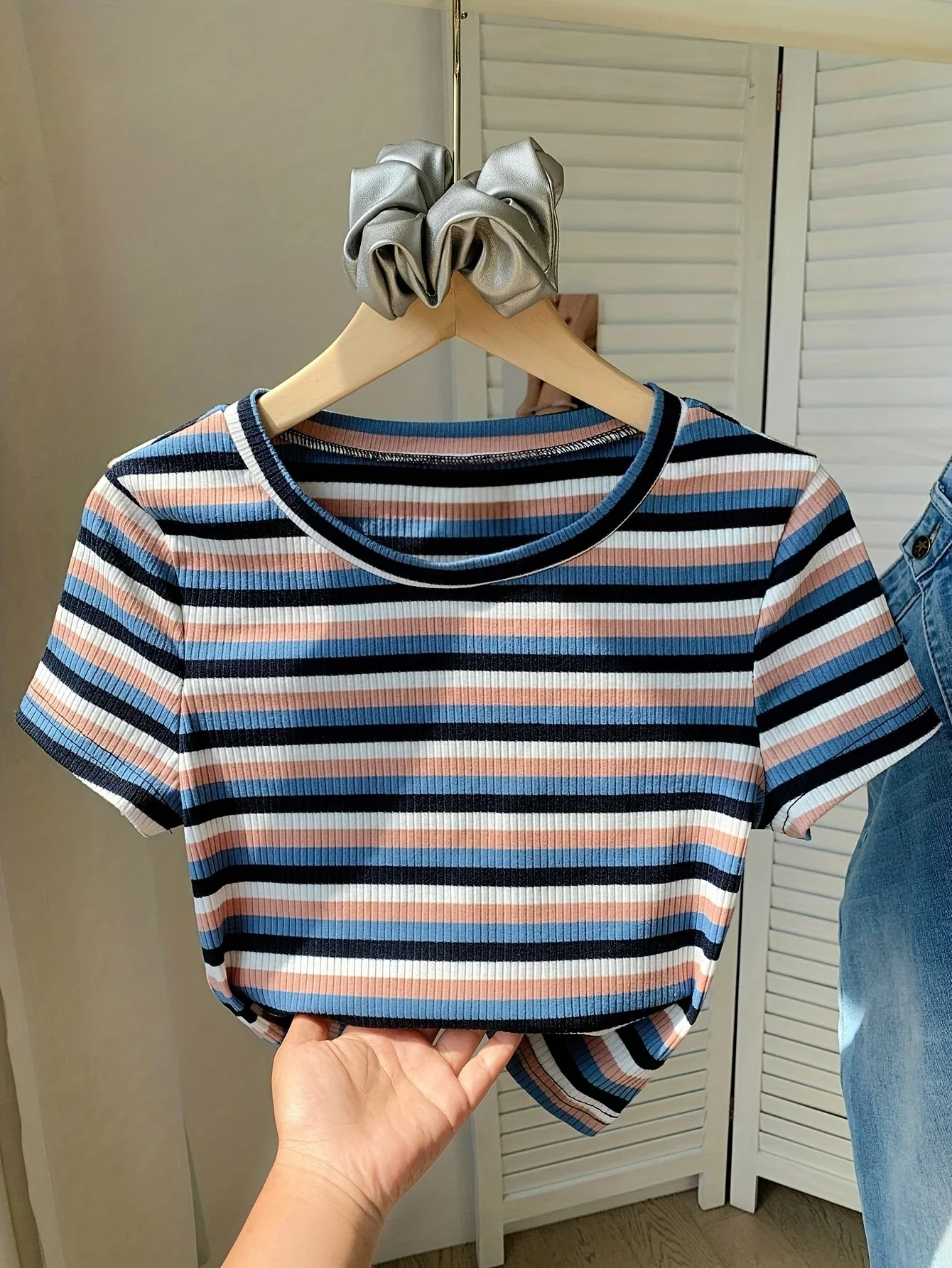 T-shirt rayé à manches courtes pour femme, style décontracté et tendance, parfait pour l'été - Image 5