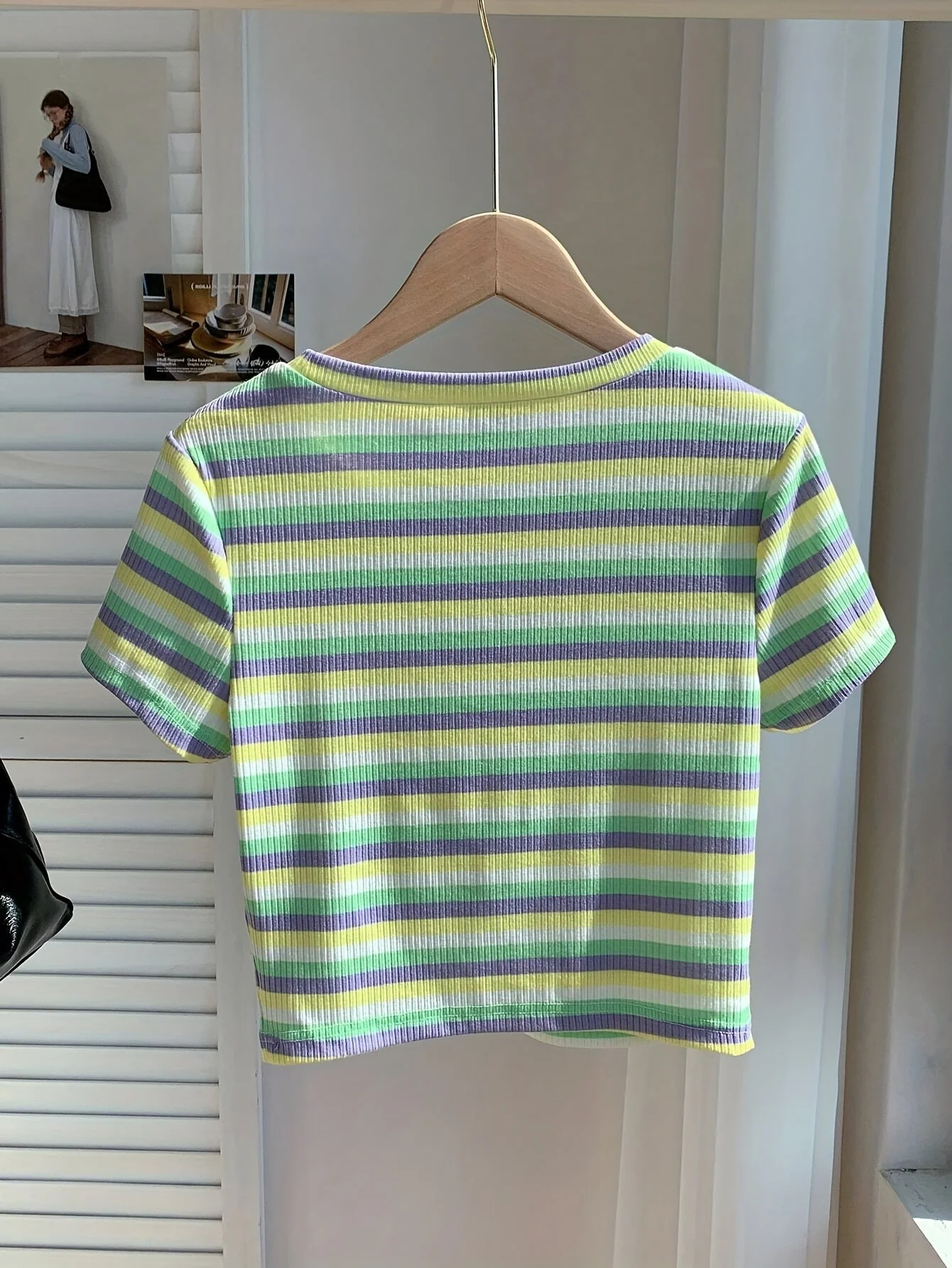 T-shirt rayé à manches courtes pour femme, style décontracté et tendance, parfait pour l'été - Image 8