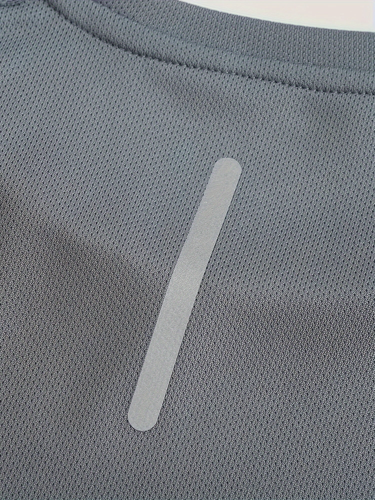 T-shirt de sport homme à manches courtes style moderne pour entraînement et running - Image 4