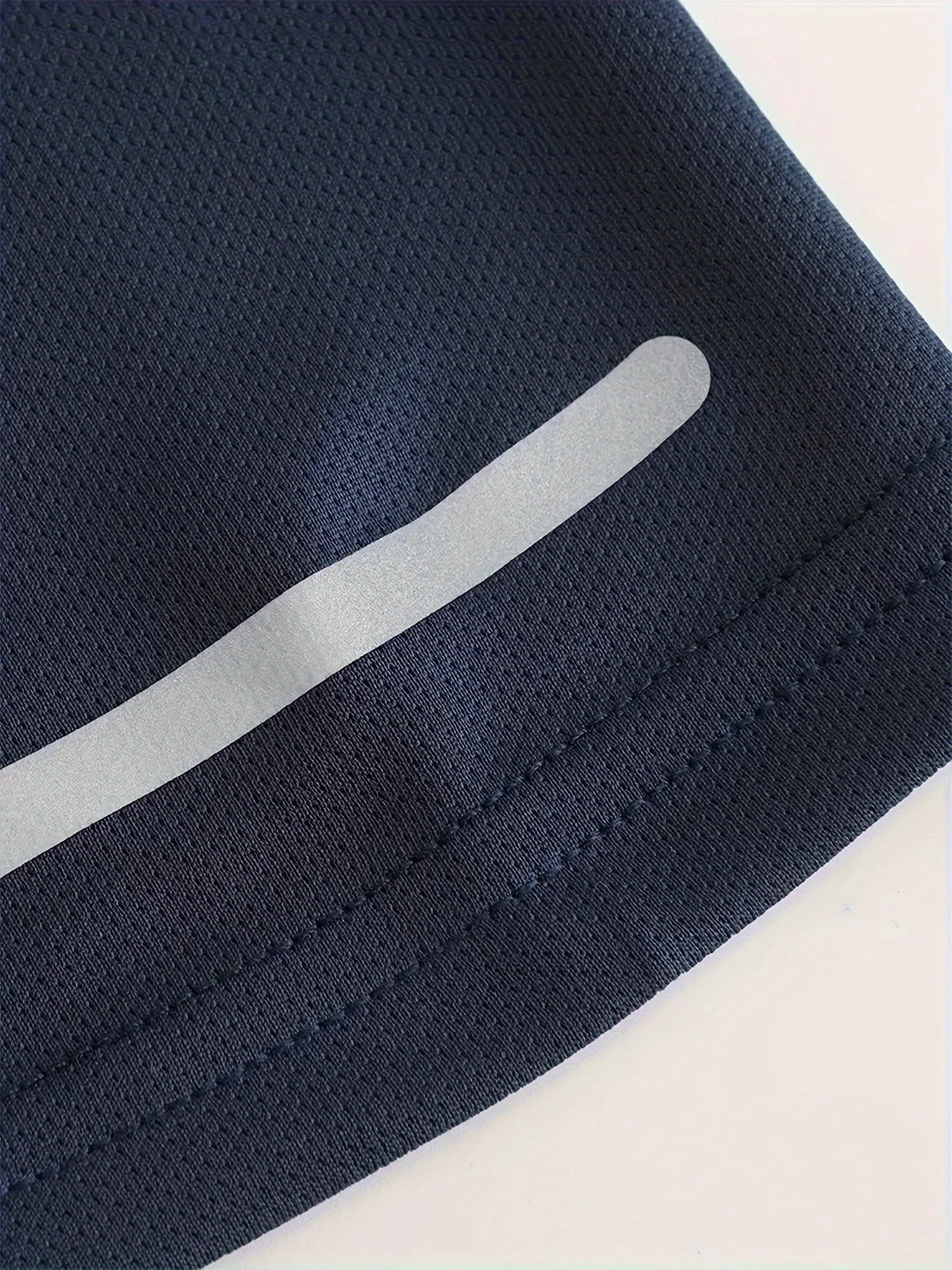 T-shirt de sport homme à manches courtes style moderne pour entraînement et running - Image 8