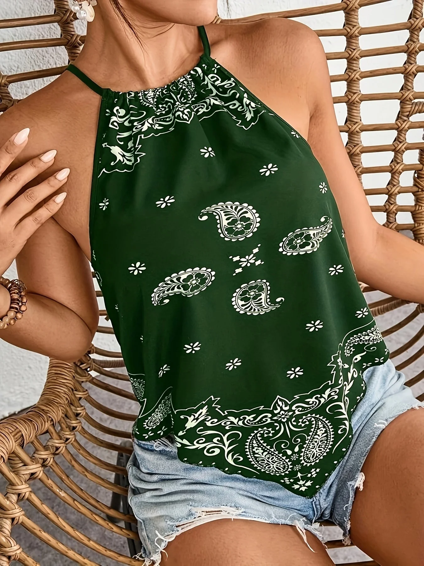 Top à col halter style bandana femme, imprimé paisley bohème, idéal été et vacances - Image 9