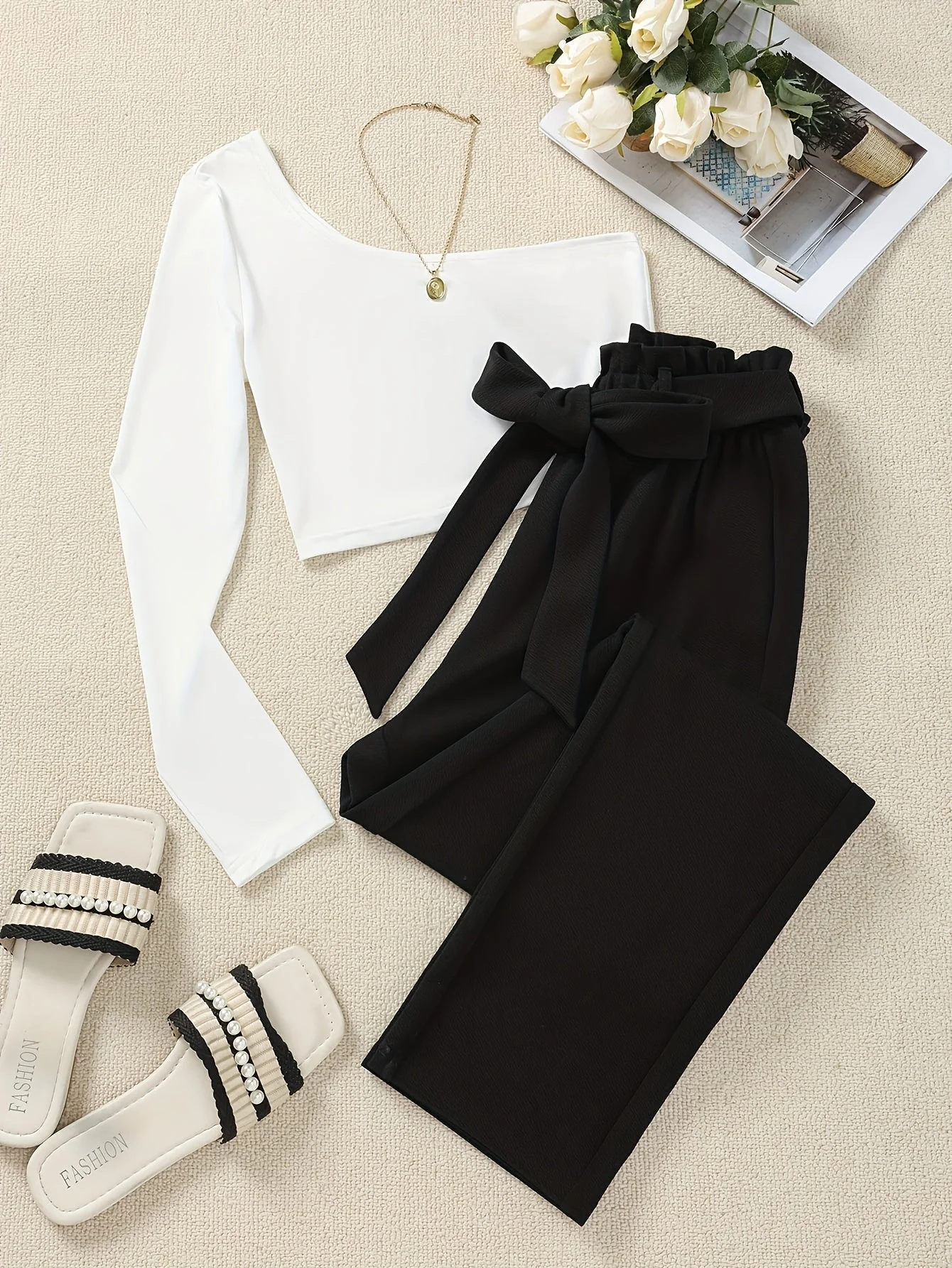 Top femme élégant à épaules dénudées style chic pour printemps/été - Image 2