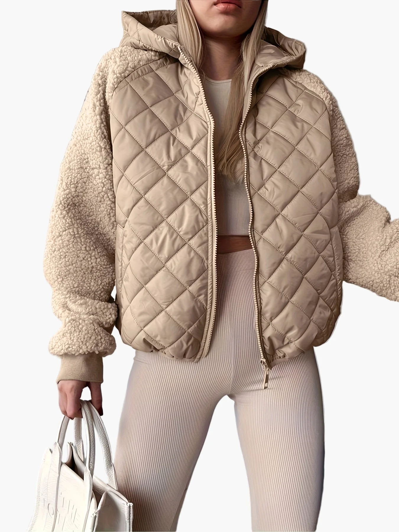 Veste matelassée à capuche style urbain pour femme – Look décontracté et tendance - Image 3